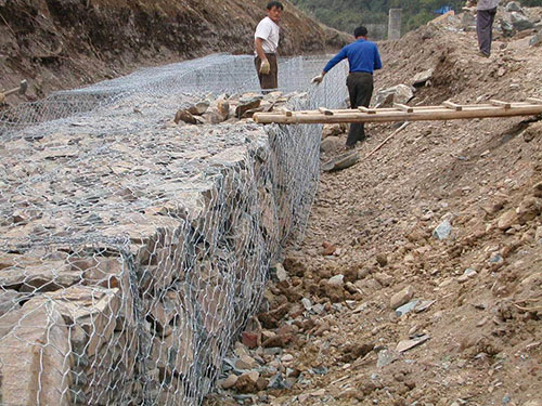 石籠網(wǎng)箱安裝案例 石籠網(wǎng)箱安裝案例